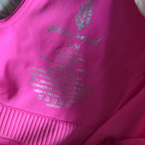 Free People Movement Women's Pink Sports Bra Size M Nwot - Picture 3 of 5